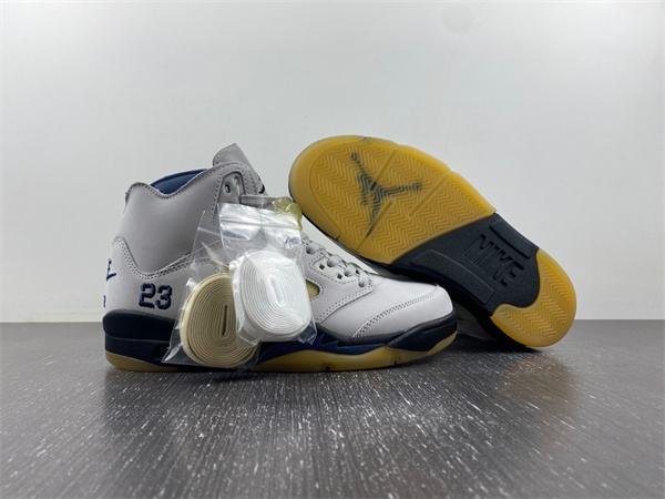 Jordan 5 Retro A Ma Maniére Diffused Blue FZ5758-004