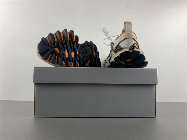 Ba1en*iaga 15 804921 whike 1000