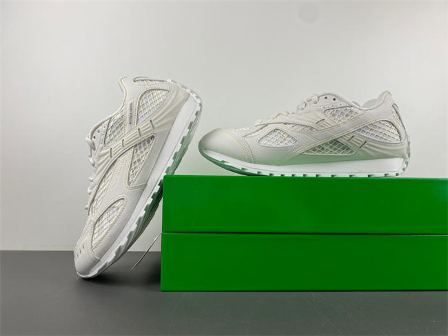 b0tt*ga Ven*ta orbit surf 741357 v2x40 9013