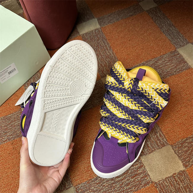 Lanvon Curb Sneaker 82