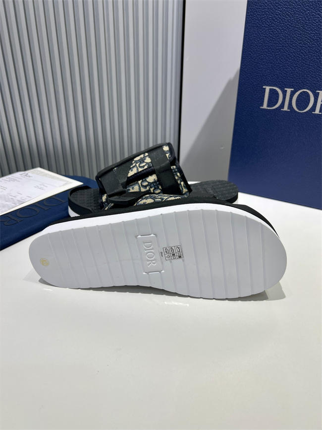 Dio Slipper