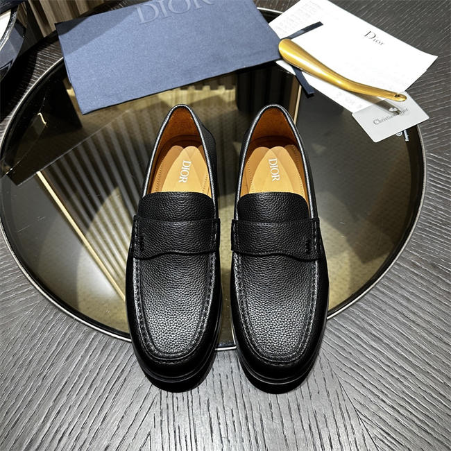 D10r loafer