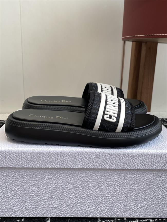 Dio Slipper