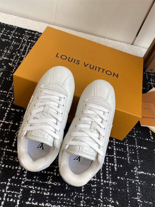 Lv Sneaker