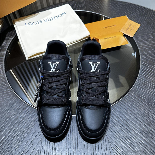 Lv Sneaker