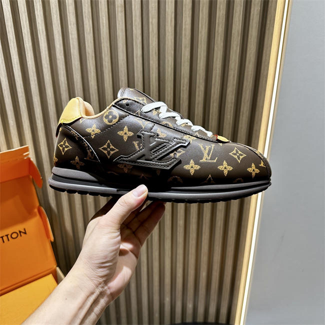 Lv Sneaker