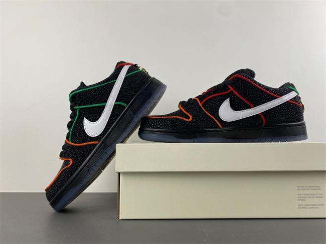 Nike SB Dunk Low Bronx Girls Skate HV1664-001