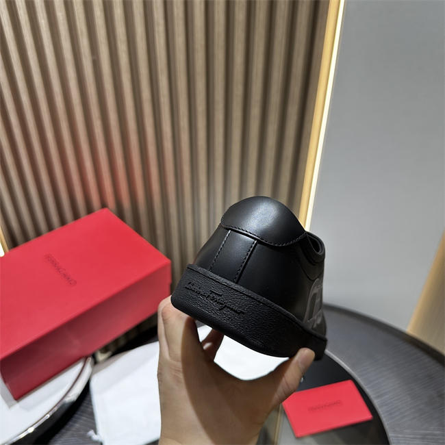 Ferragamo Sneaker