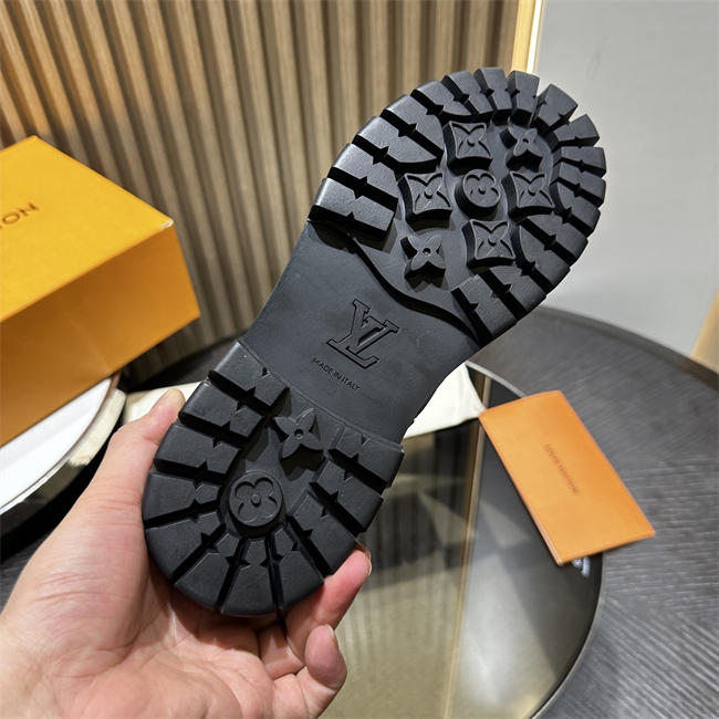 LV Boot