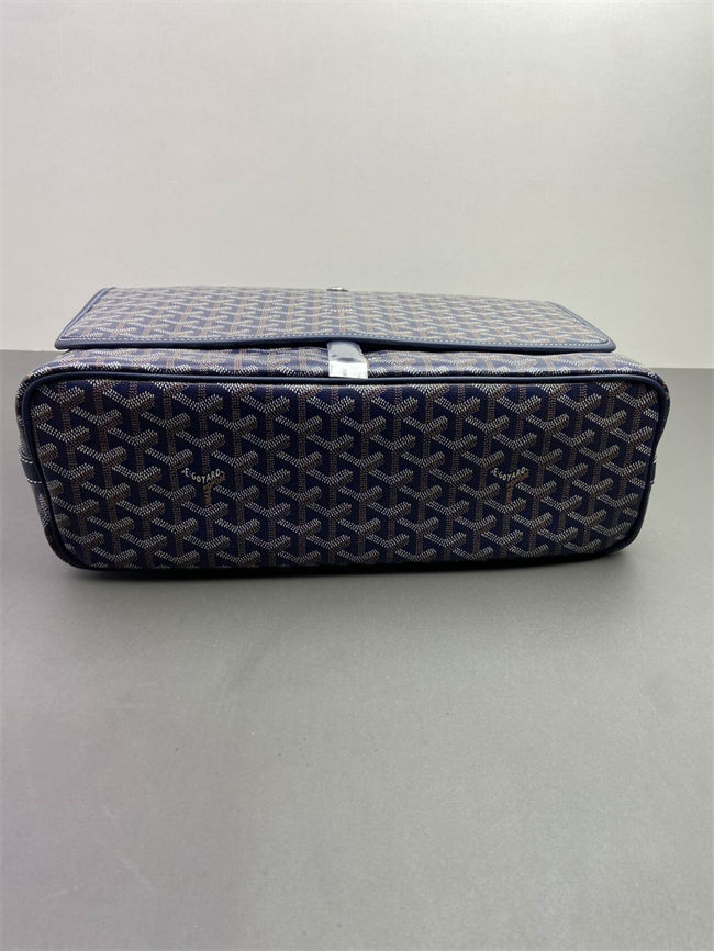 Capetien Messenger Bag