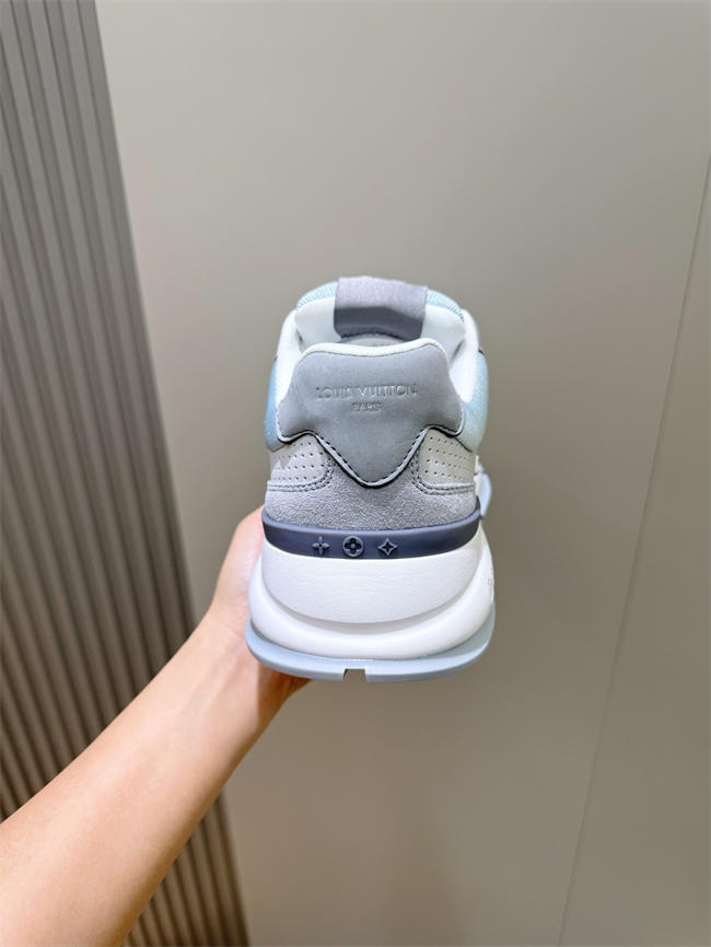 Lv Sneaker
