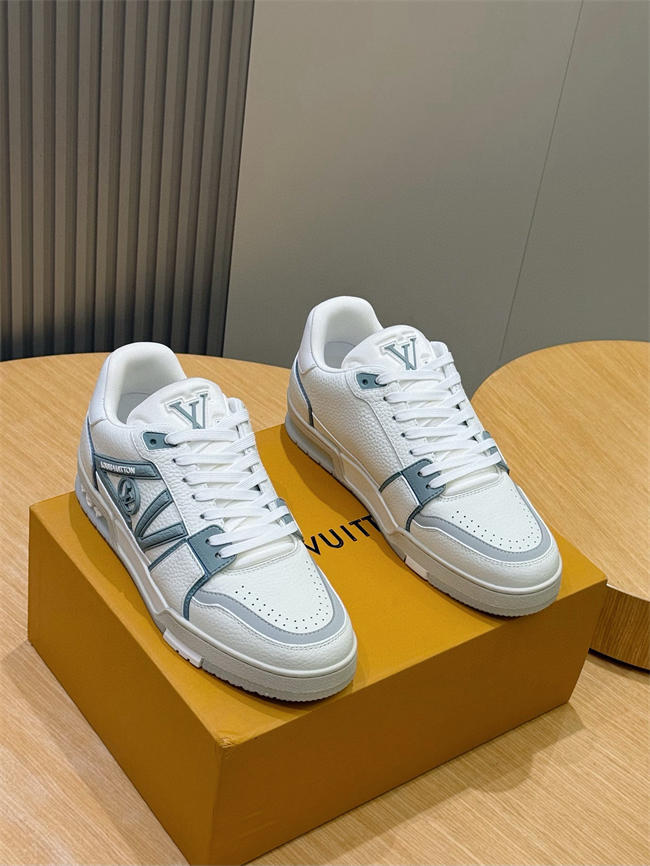 Lv Sneaker