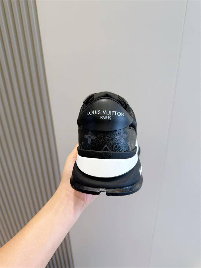 Lv Sneaker
