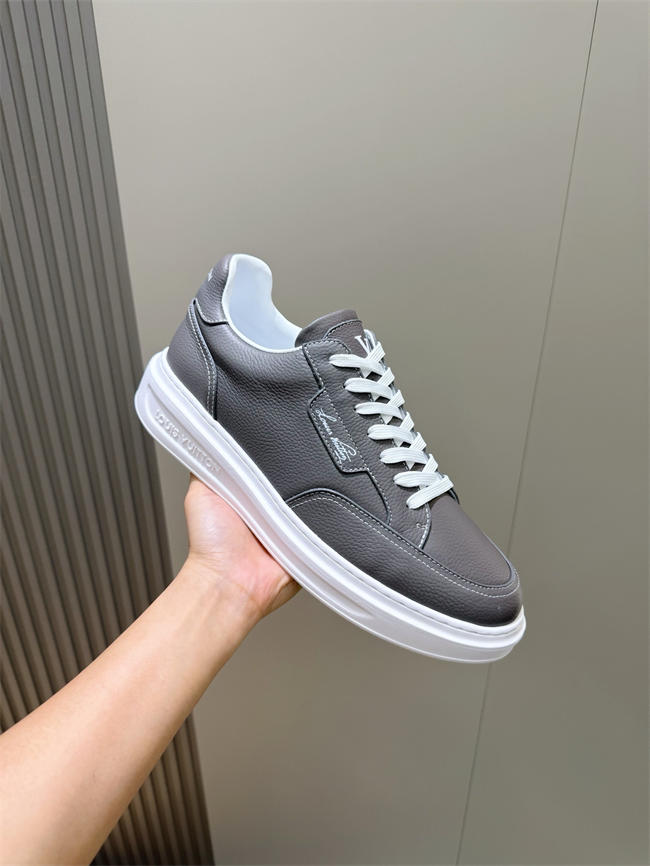 Lv Sneaker