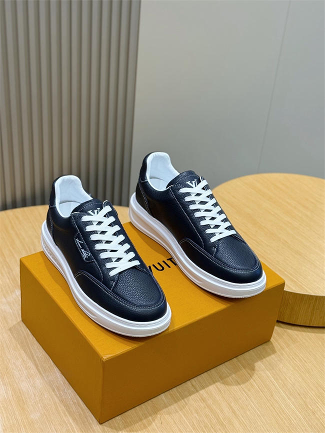 Lv Sneaker