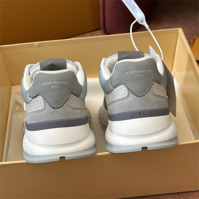 Lv Sneaker
