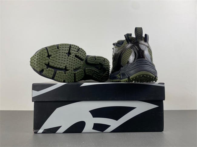 OFF-WHITE Be Right Back