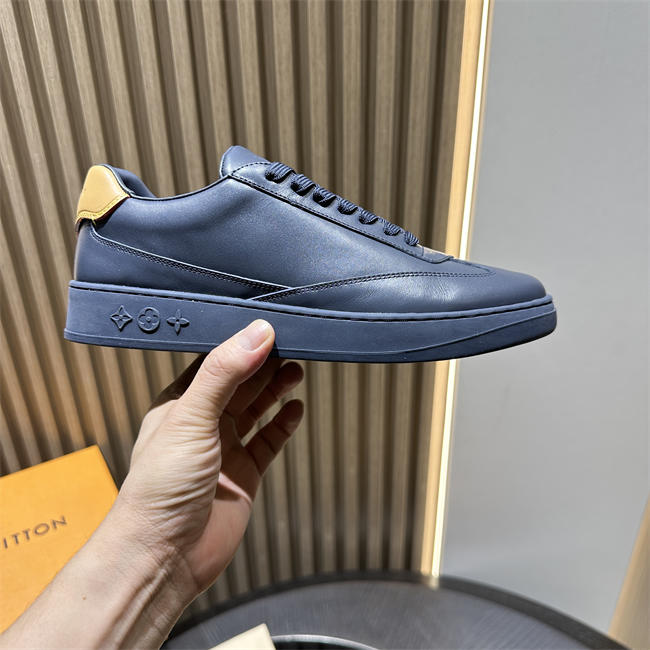 Lv Sneaker