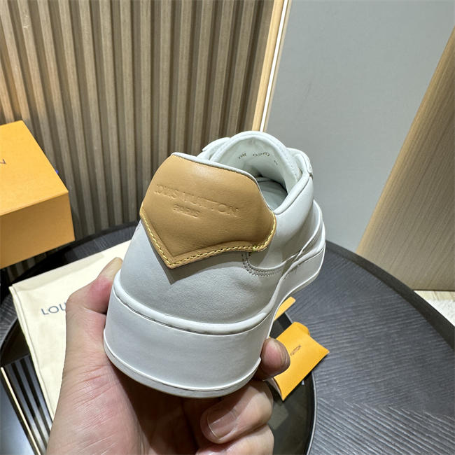 Lv Sneaker