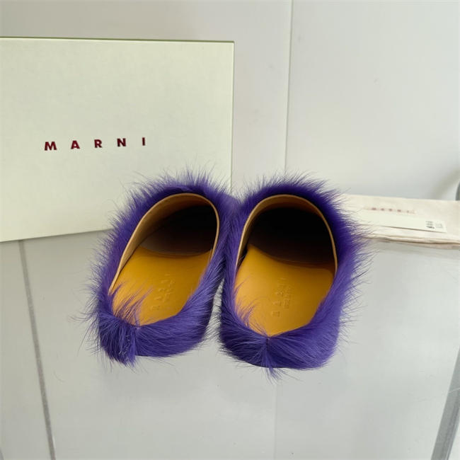 Ma*n1 Slipper