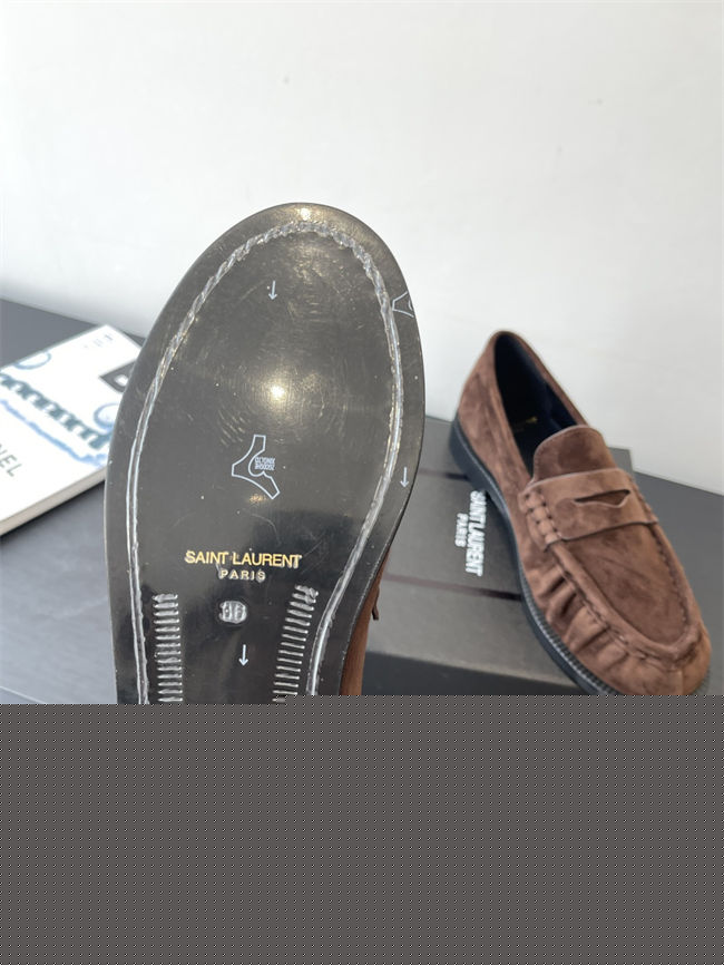 Y51 Loafer 009