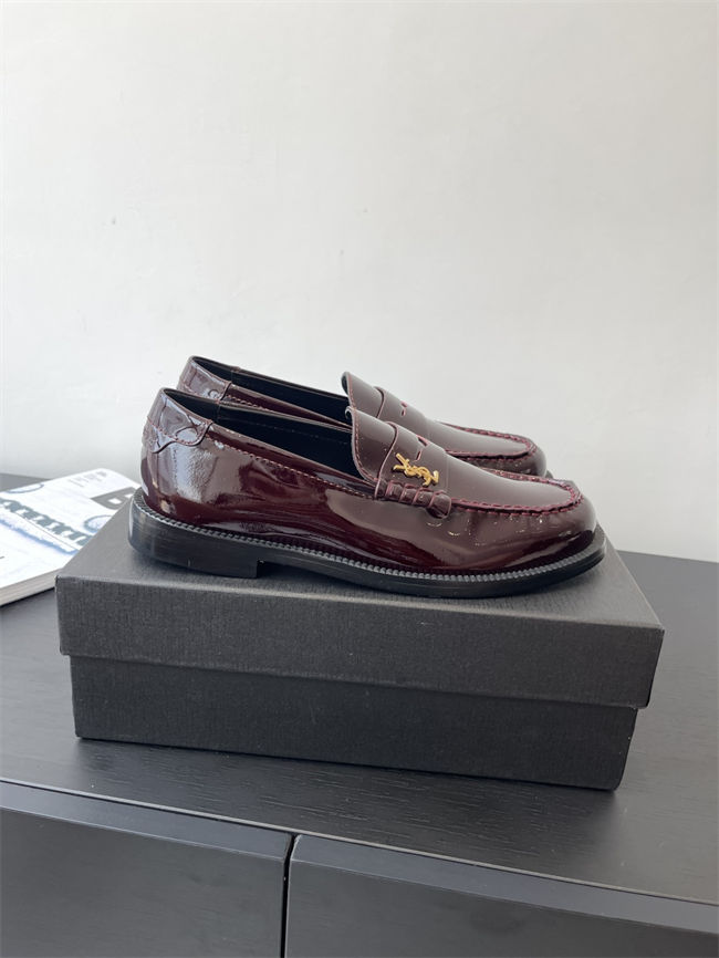 Y51 Loafer 015