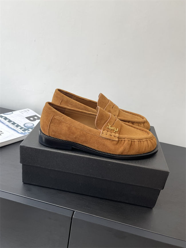 Y51 Loafer 008