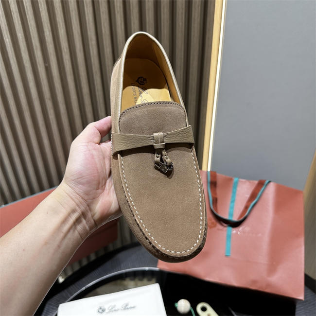 L0r0 P1ana Loafer