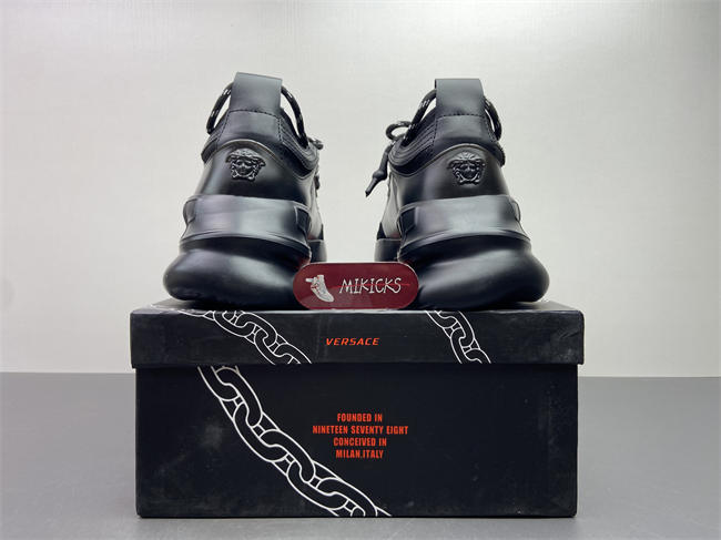 Versace Chain Reaction