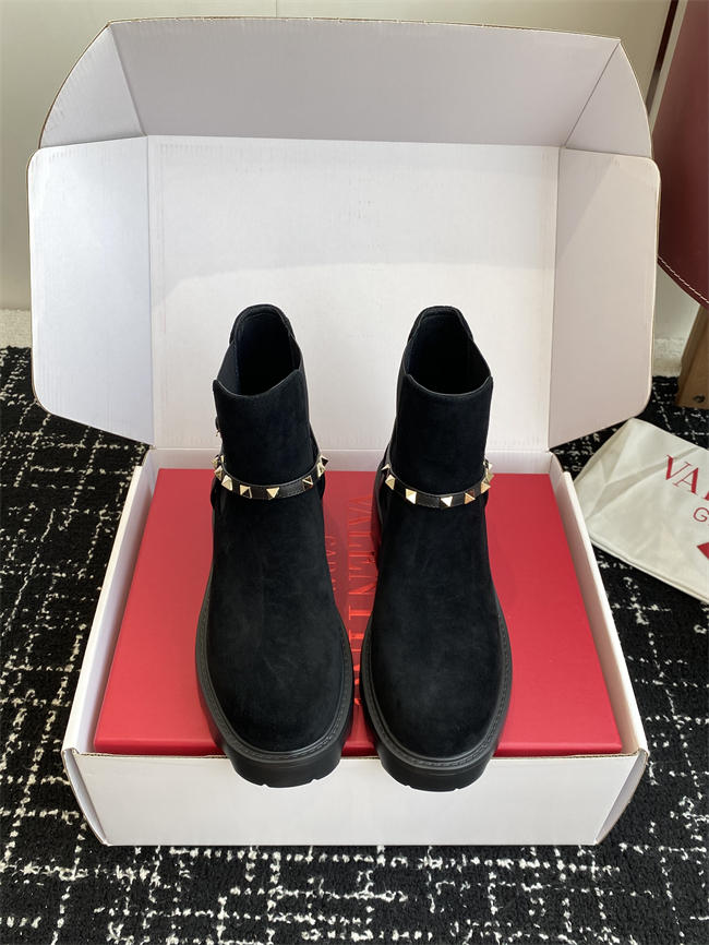 Va1e*ntin0 Boots