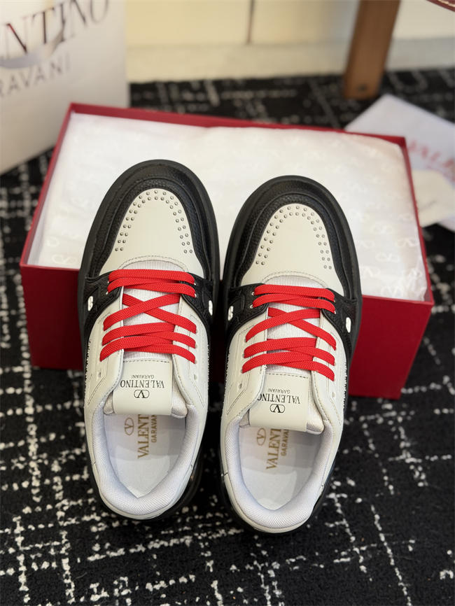 Va1e*ntin0 Sneakers