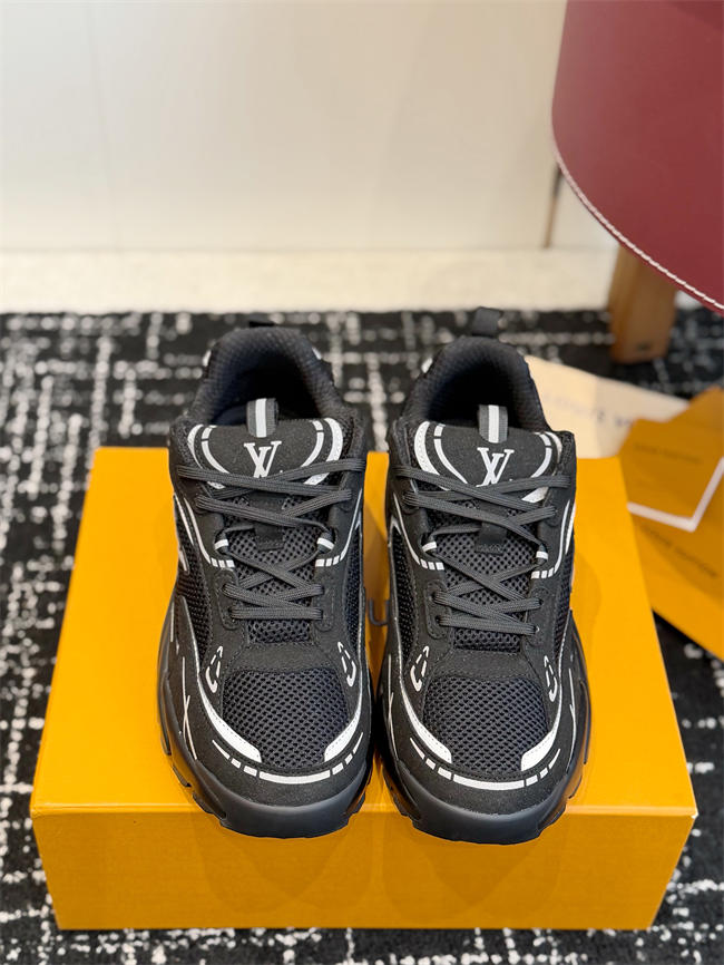 LV Tatic Runner